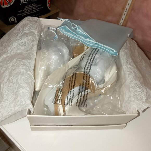 Jessica Simpson wedding heels - Picture 5 of 11